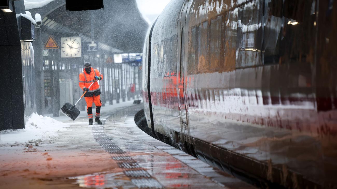 Wetter: Sturmtief "Elli" wirbelt in Hamburg einiges durcheinander