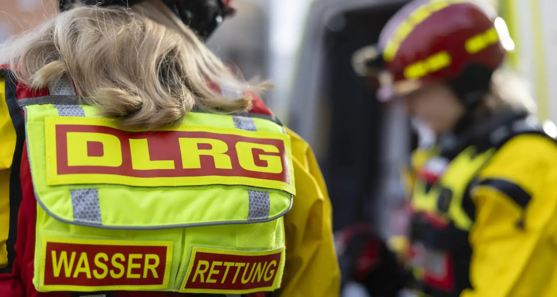 Hamburger Segler gerät bei Sturm "Elli" auf der Elbe in Not