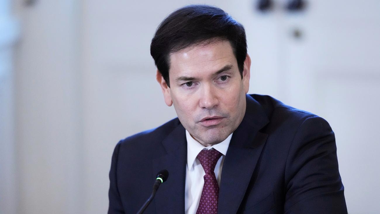 Proteste im Iran: Iran weiterhin ohne Internet, USA drohen islamistischem Regime