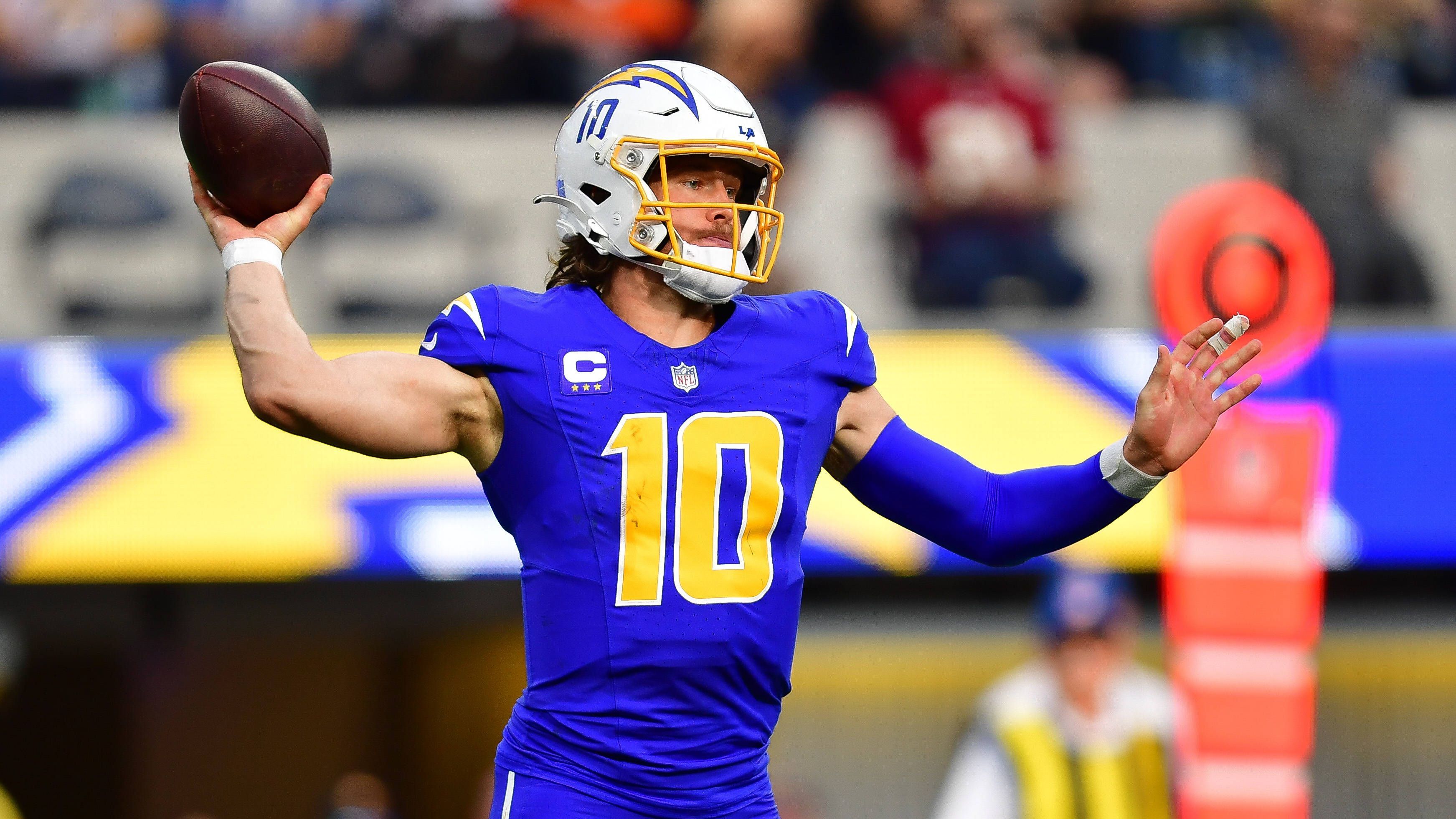 <strong>Platz 11: Los Angeles Chargers (Vorwoche: 11)<br></strong>Auch die Chargers verzichteten darauf, ihre Starter spielen zu lassen. Trotzdem haben es die Backups gegen die Denver Broncos gut gemacht. Spricht das nun für die zweite Garde der Chargers oder gegen die erste Garde der Broncos?