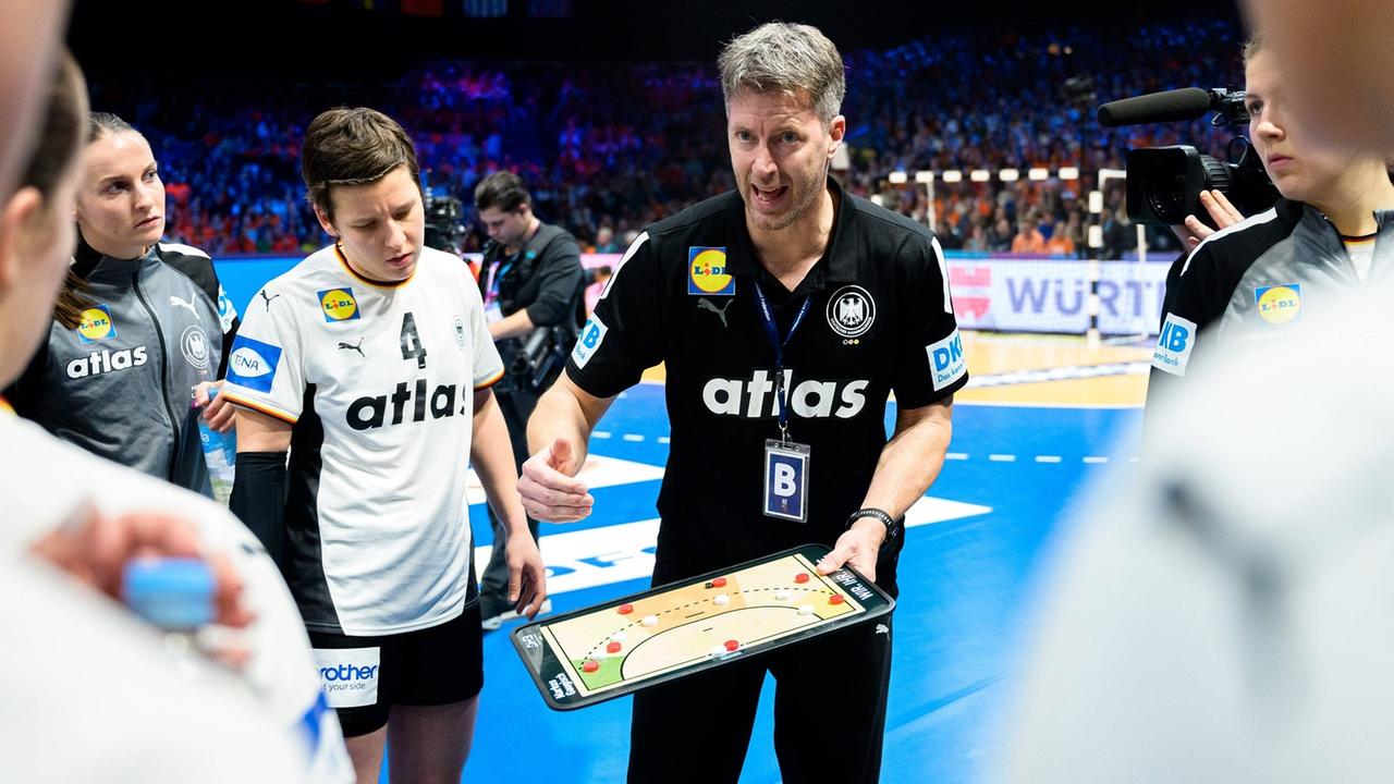 Vertrag bis 2028 verlängert: Gaugisch bleibt Bundestrainer der Handballerinnen