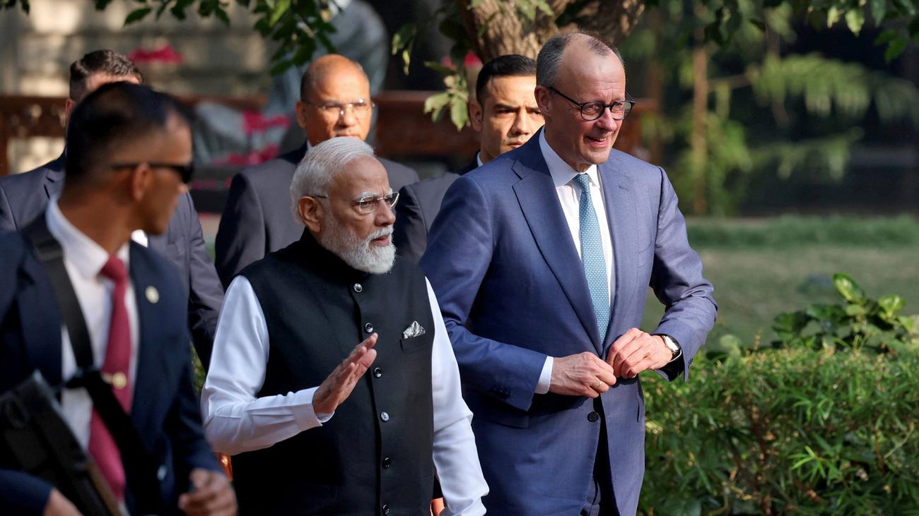 Indien: Kanzler Friedrich Merz vereinbart enge Rüstungskooperation mit Indien