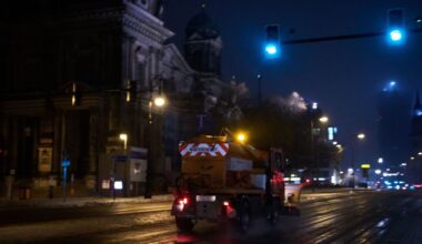 Glatteis bremst Verkehr in Berlin und Brandenburg aus