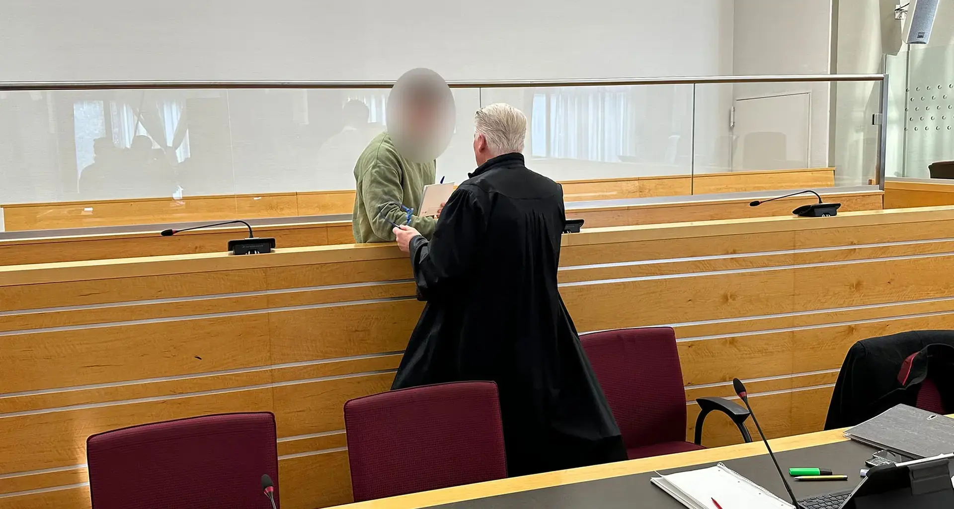 Urteil: "Axt-Mann" an Tankstelle muss zwölf Jahre Haft