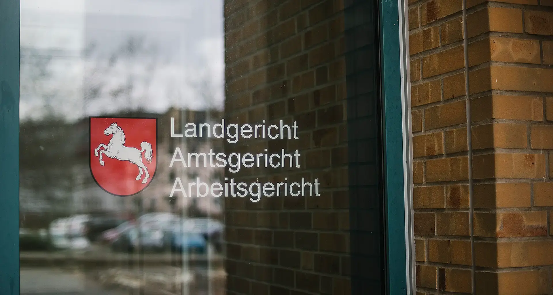 Nach Brandstiftung: 24-Jähriger wegen versuchten Mordes vor Gericht