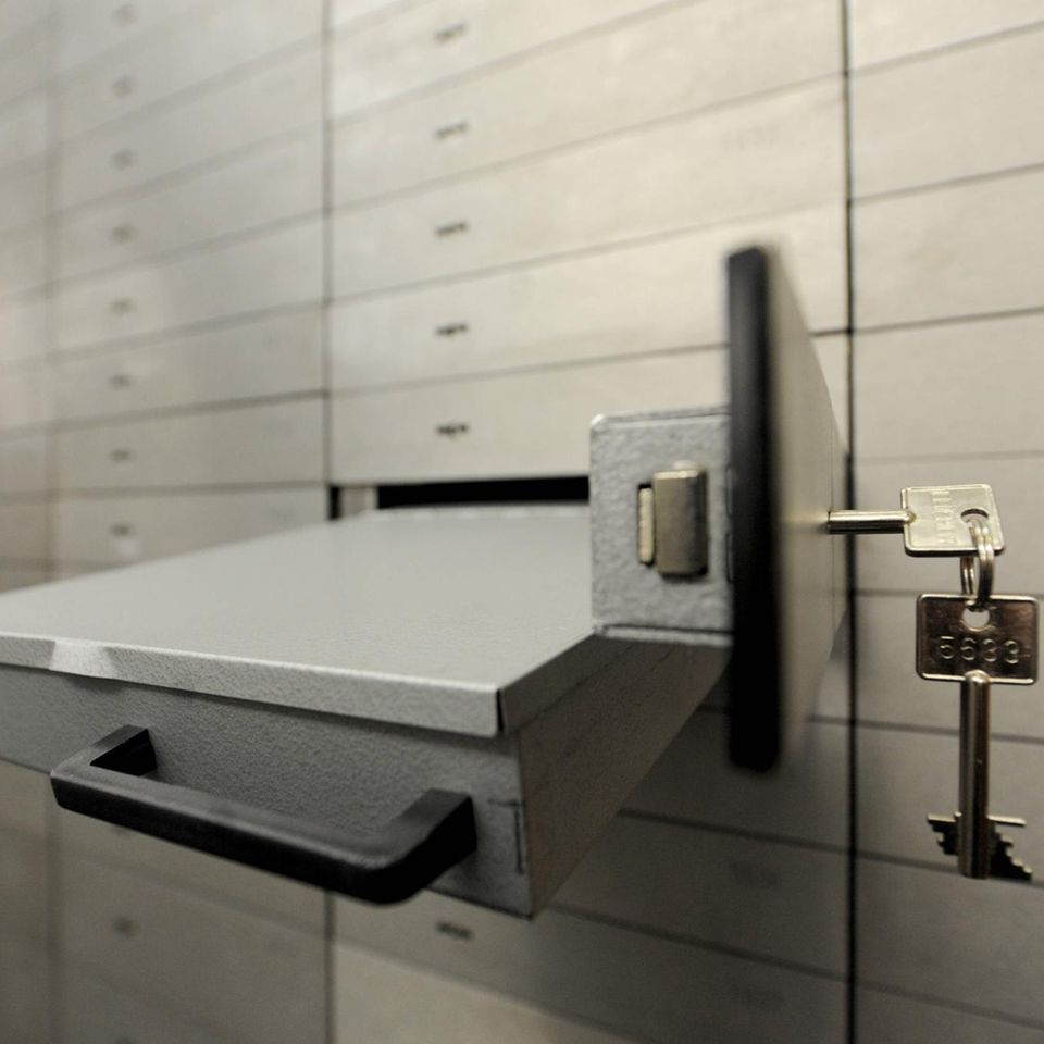 Ein Bank-Schließfach im Keller der Münchner Sparkasse