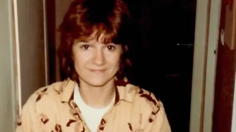 Wer kennt diese Frau? Polizei setzt Belohnung in Cold Case aus