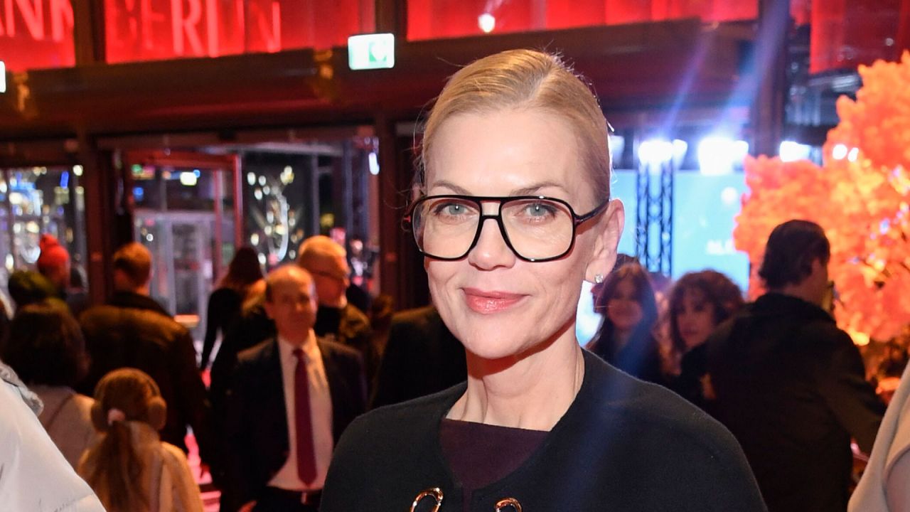 Bewerbung um Intendanz: Stadttheater sagt Anna Loos ab - rbb24.de