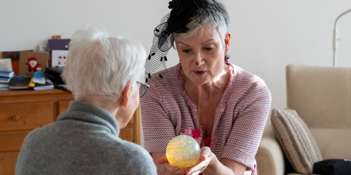 Demenz-Expertin aus Winterthur: Was Care-Clownin bewirken