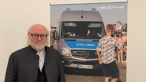 „POLIZEIFOTOGRAFIE – Vor und hinter der Absperrung“  der Reiss-Engelhorn-Museen Mannheim