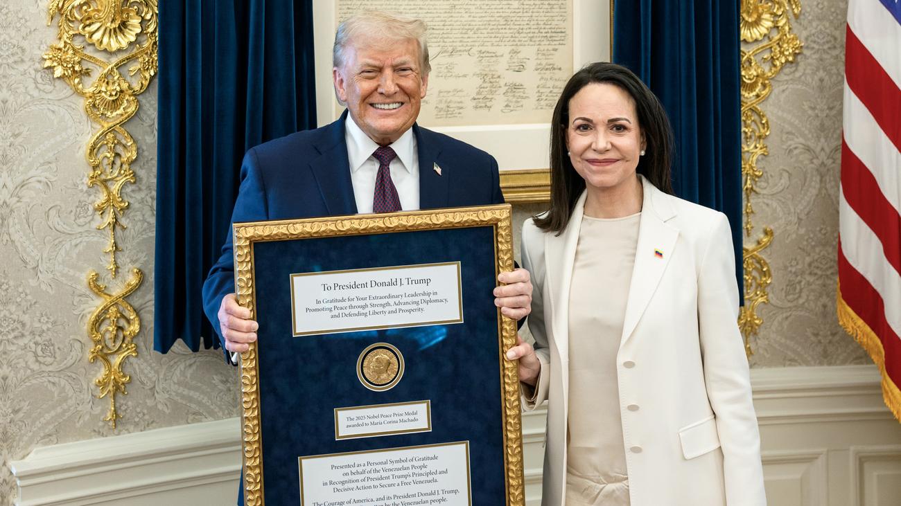 Friedensnobelpreis: Machado überreicht Trump Nobelpreismedaille