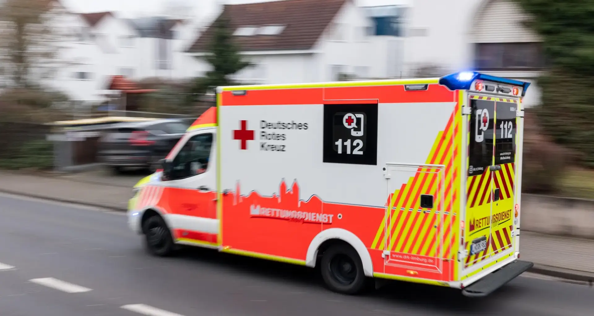 Sabotage an Rettungswagen? Zwei Unfälle wegen lockerer Radmuttern