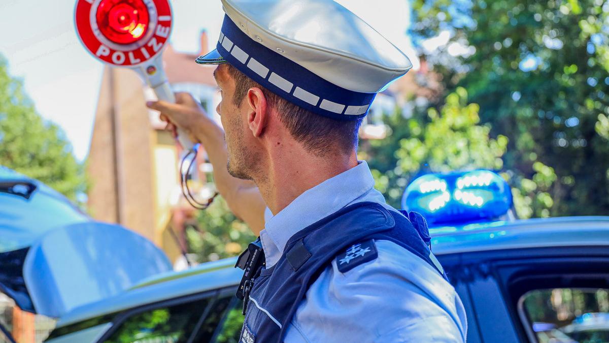 Polizei nimmt fünf Verdächtige fest