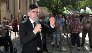 Wie die AfD über den Umgang mit Martin Sellner diskutiert