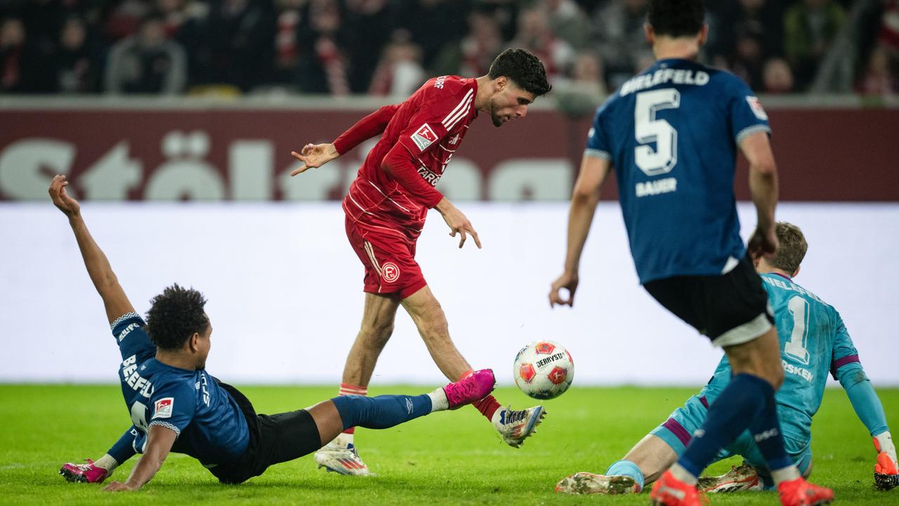 Späte Erlösung: Düsseldorf siegt und zieht Arminia in den Abstiegskampf