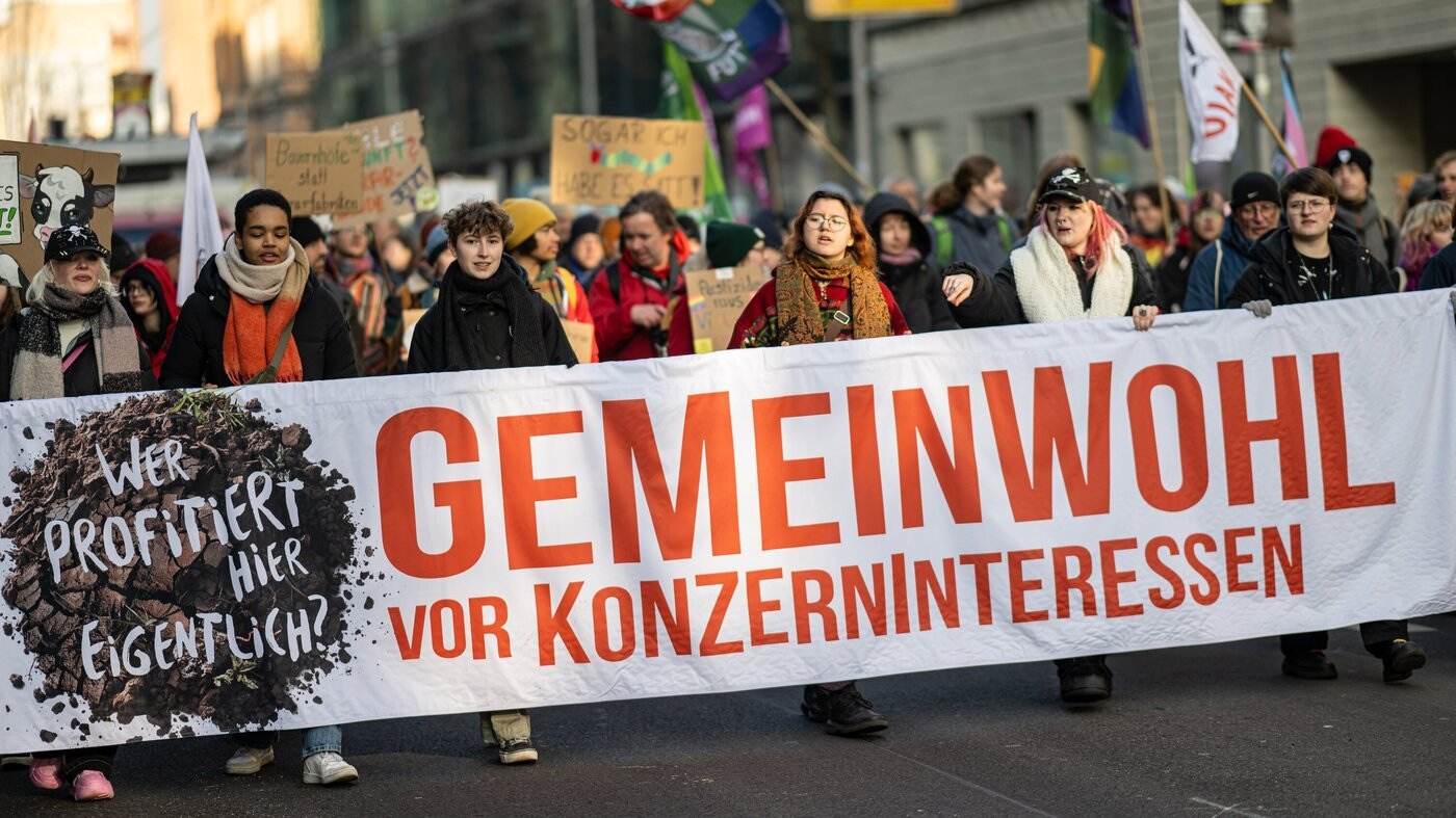 Tausende wollen zum Start der Grünen Woche in Berlin für eine andere Agrarpolitik demonstrieren