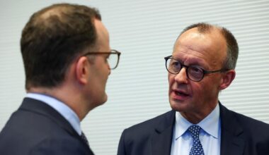 Kanzler Merz lässt Bericht über geplanten Personalumbau dementieren