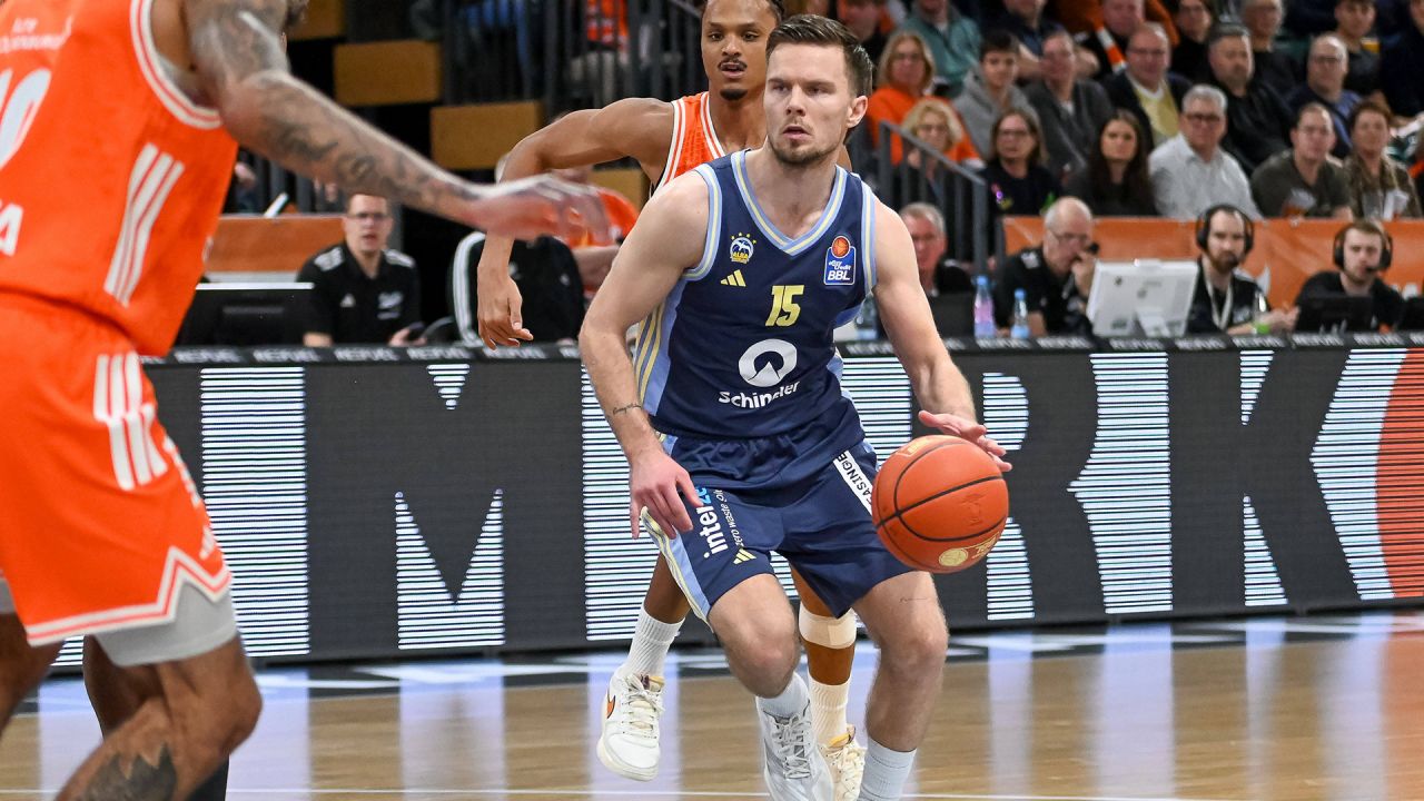 Alba Berlin gewinnt souverän bei Rasta Vechta