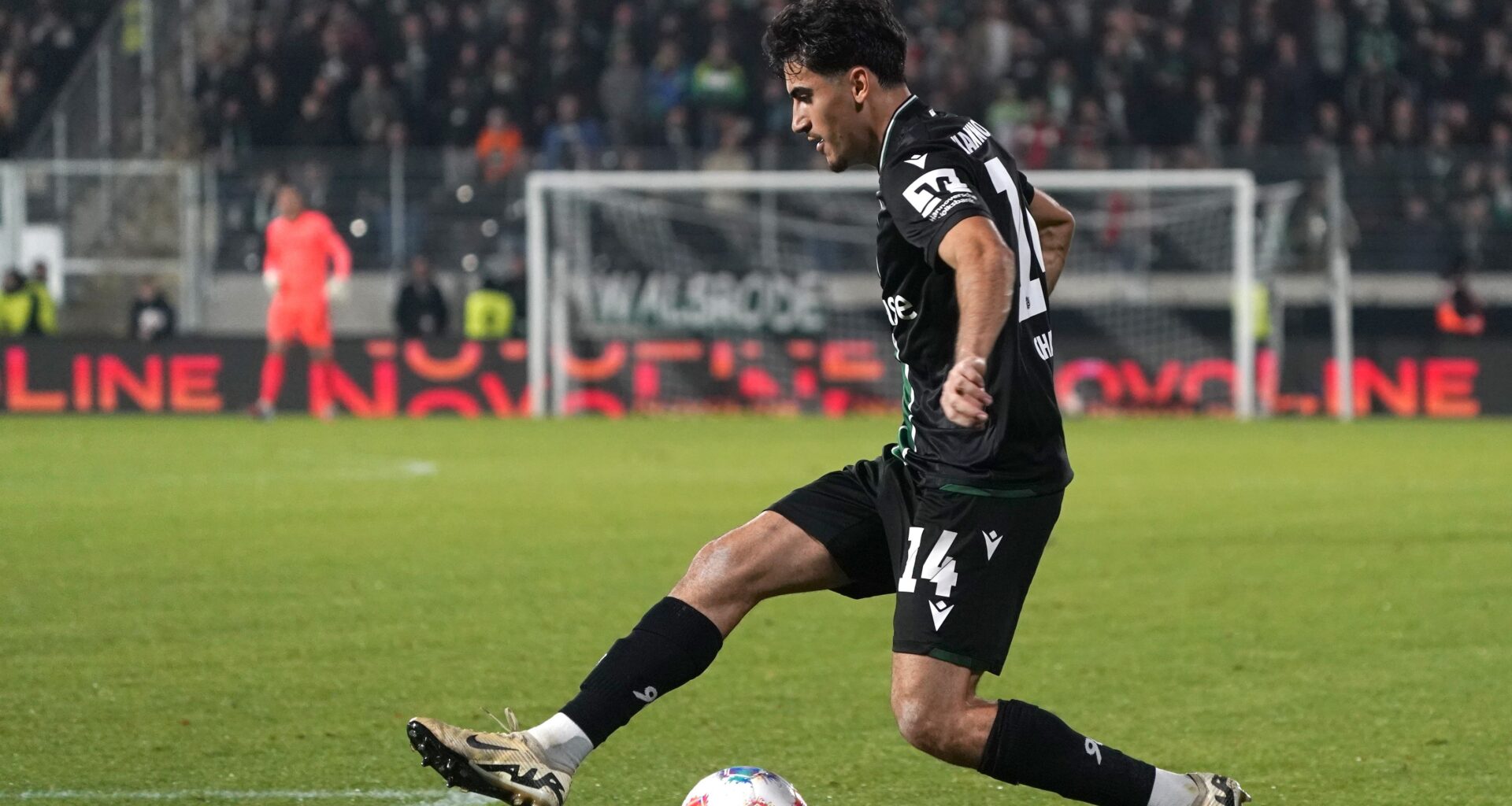 1. FC Kaiserslautern vs. Hannover 96 heute live im Free-TV: Wer zeigt / überträgt die 2. Bundesliga am Sonntag im TV und Livestream?