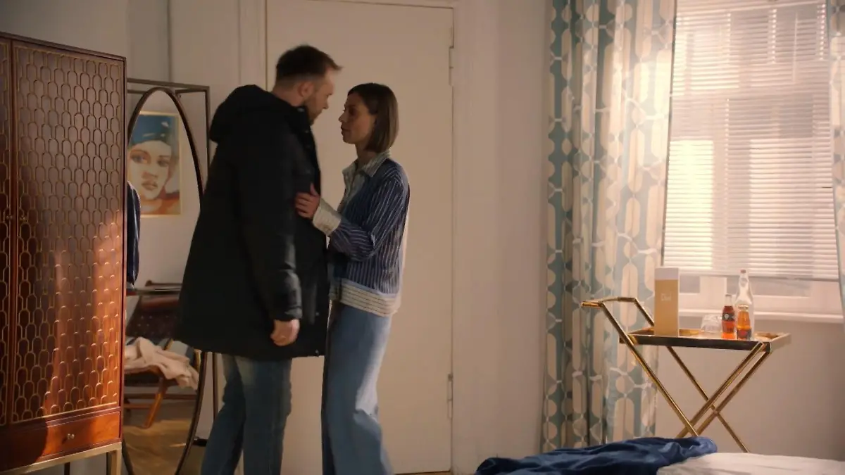 Die Affäre von Erik und Matilda wird immer intensiver