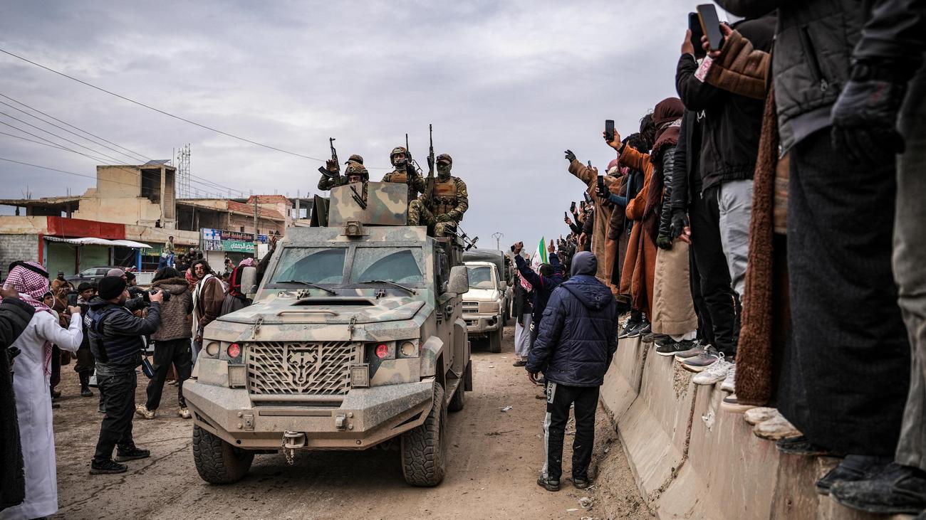 Syrien: Syrische Armee vertreibt kurdische Kämpfer aus weiteren Gebieten