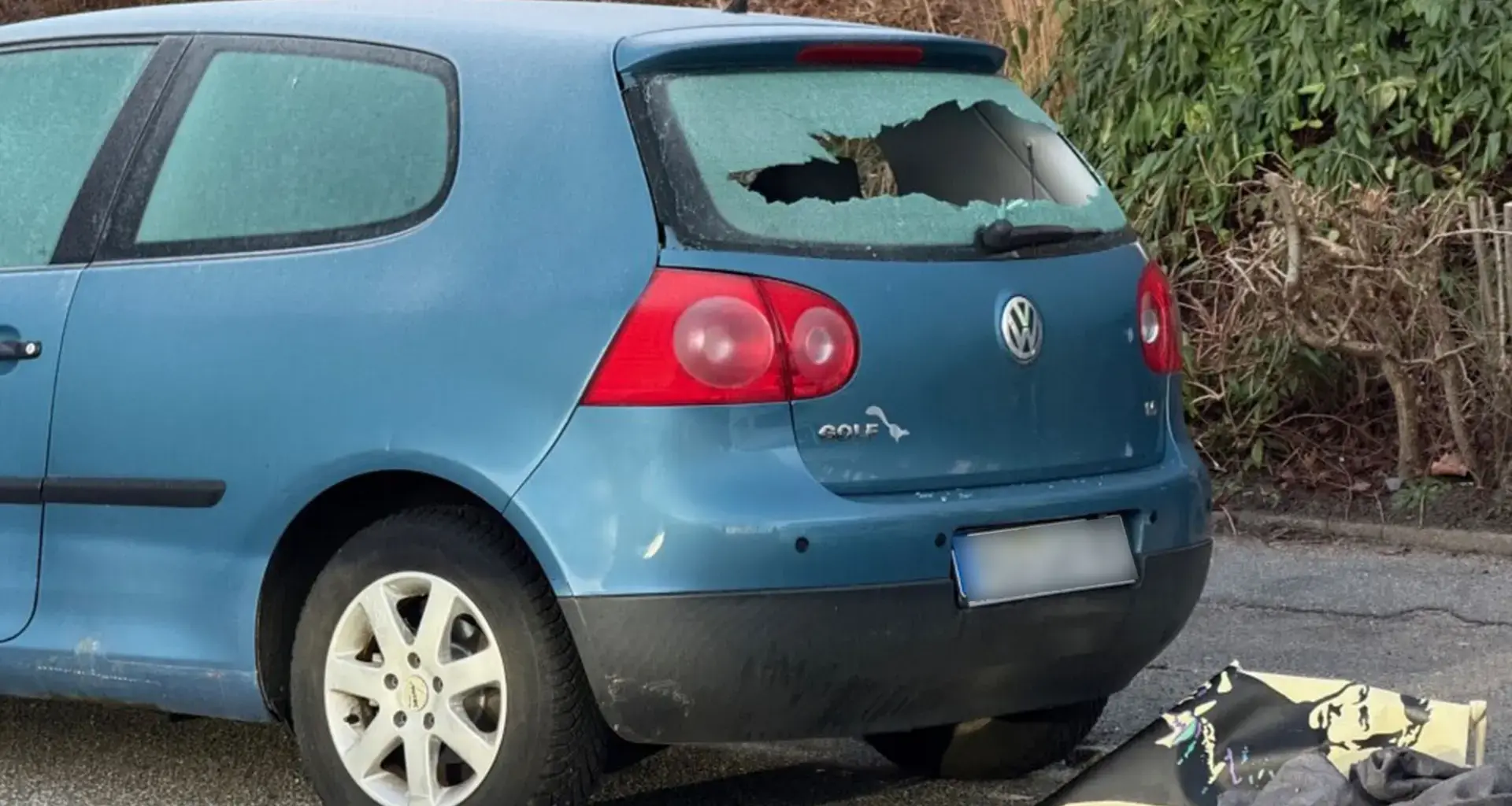 Zwei Verletzte bei Explosion in Kiel - Wohnung und Auto beschädigt