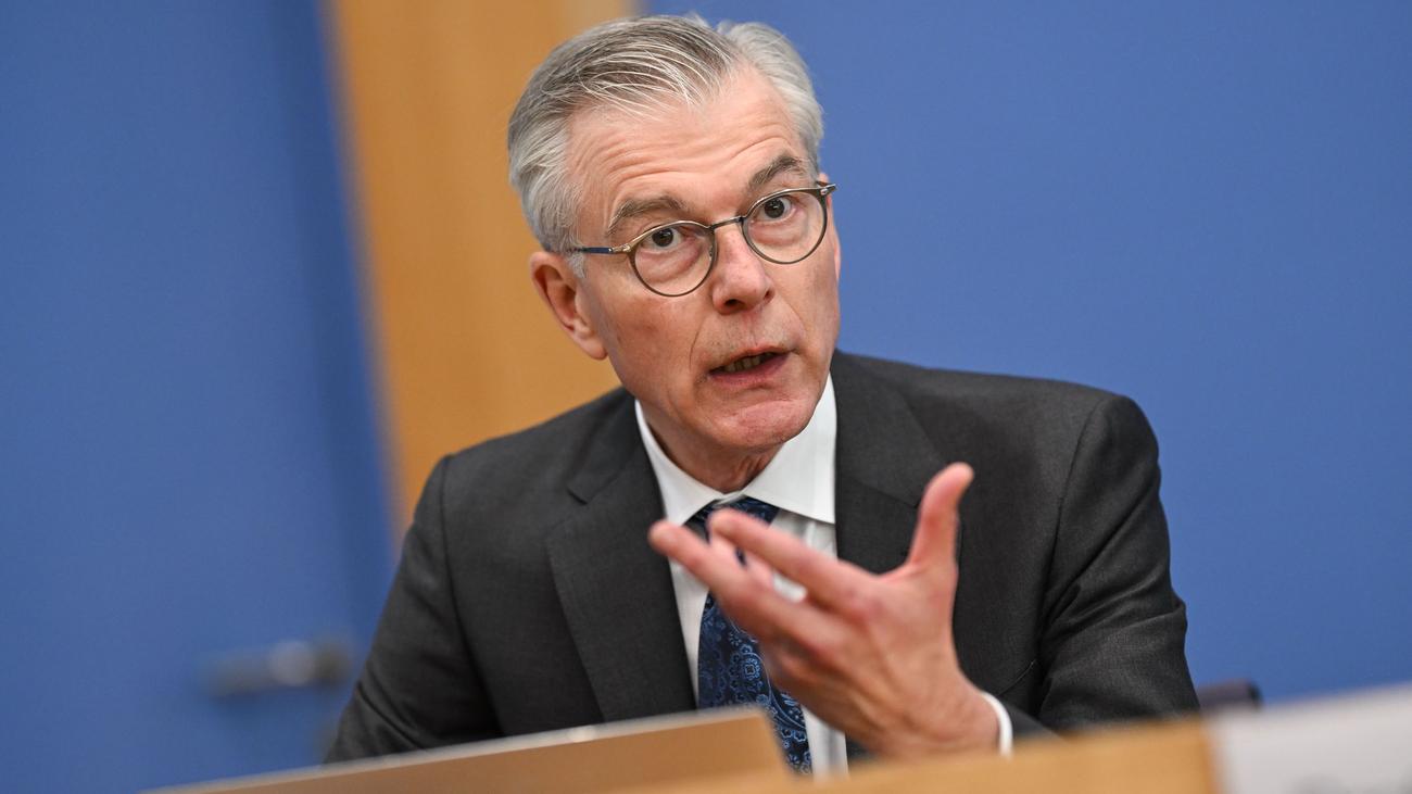 Martin Werding: Wirtschaftsweiser hält Erbschaftsteuer für verfassungswidrig