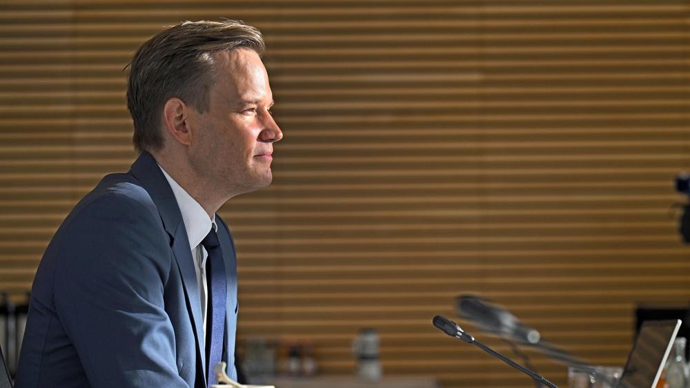 Hendrik Streeck, Virologe CDU-Bundestagsabgeordneter