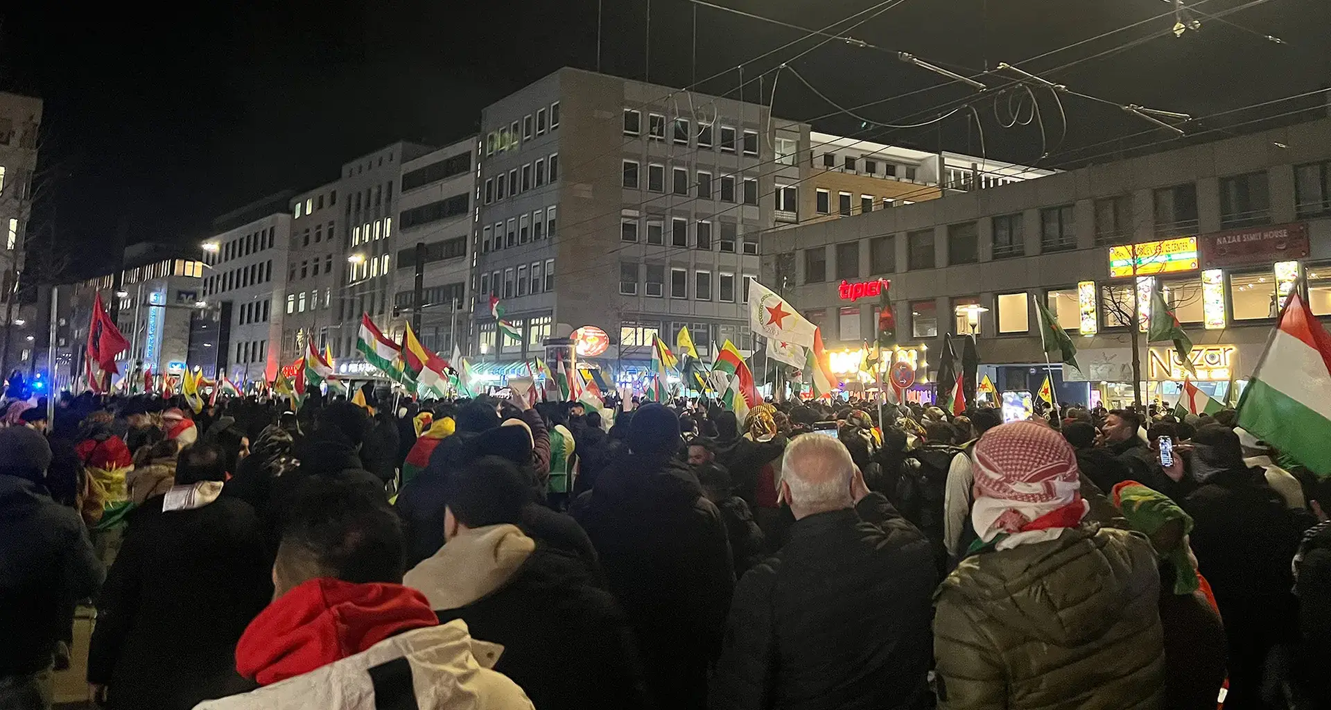 Polizei angegriffen: Syrien-Demo in Hannover aufgelöst