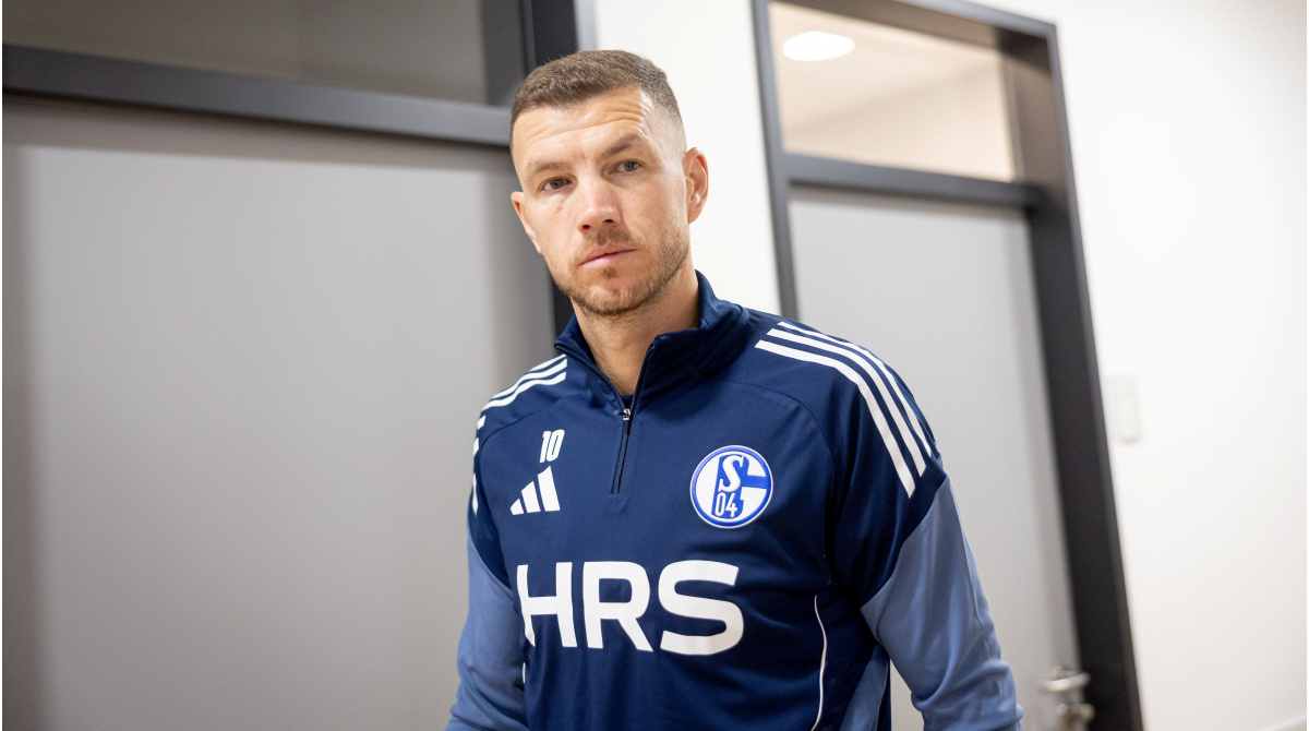 Schalke präsentiert Edin Dzeko – Kaum Risiko dank cleverem Vertrag