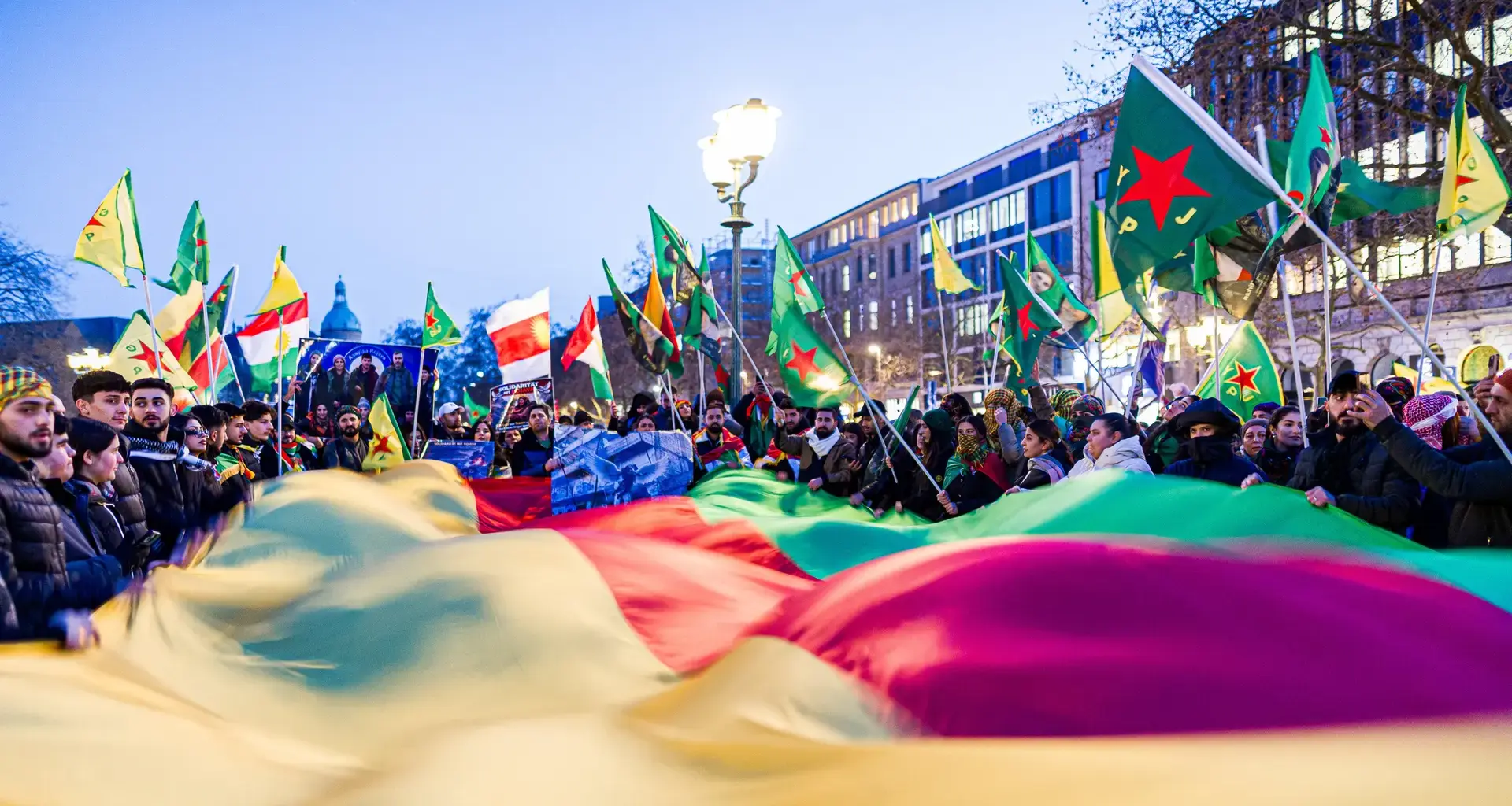 Pro-kurdische Demos in Niedersachsen gehen weiter