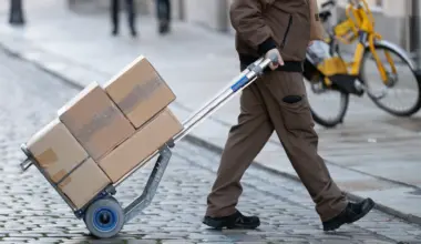 Paketbote wollte offenbar Elektronik aus Paketen weiterverkaufen