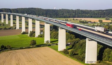 Nordrhein-Westfalen: Schaden an Ruhrtalbrücke: A52 Richtung Essen ab sofort gesperrt
