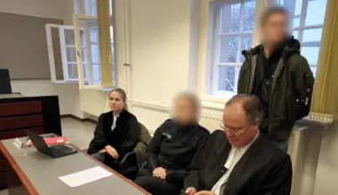 Polizistin geküsst: Schützenbrüder akzeptieren Geldstrafe