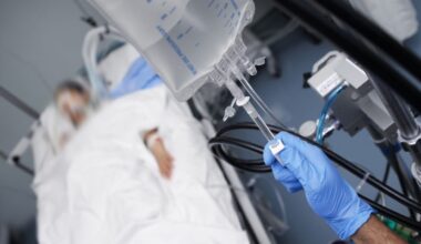 Frankreich: Bischöfe begrüßen Palliativgesetz, klare Absage an Sterbehilfe