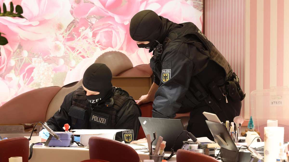 Verdächtige wohl in Dortmund tätig – Bergkamener Firma durchsucht