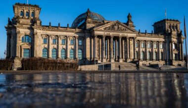 Berlin Eisglätte: Streusalzverbot führt zu Knochenbrüchen