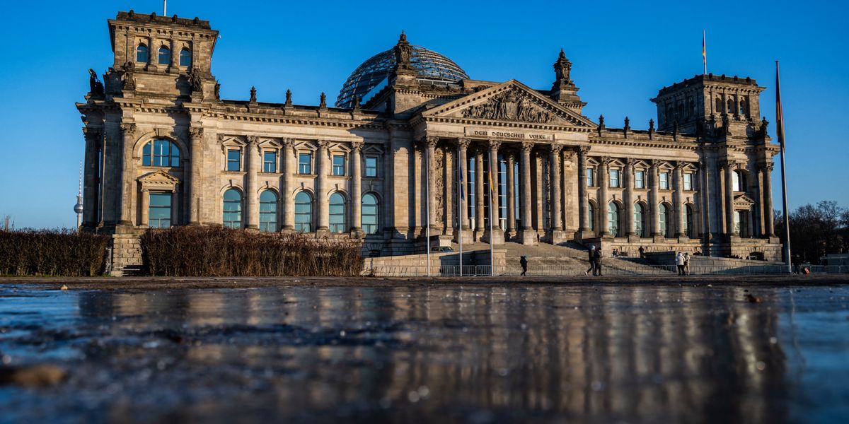 Berlin Eisglätte: Streusalzverbot führt zu Knochenbrüchen