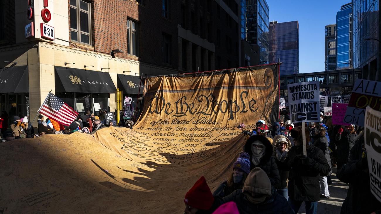 US-Migrationspolitik: Proteste gegen ICE in mehr als 45 US-Bundesstaaten