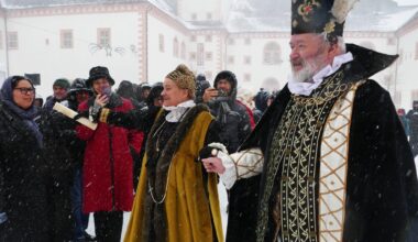 Augustusburger Kurfürstenpaar begeistert trotz eisiger Kälte das Publikum