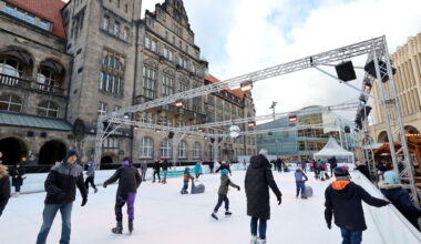 Wann kehrt die Kunststoff-Eisbahn auf den Chemnitzer Neumarkt zurück?
