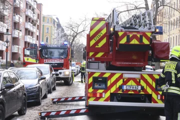 Verdacht auf Brandstiftung: Wohnungsbrand in Chemnitz - Die Feuerwehr konnte Schlimmeres verhindern, verletzt wurde niemand.