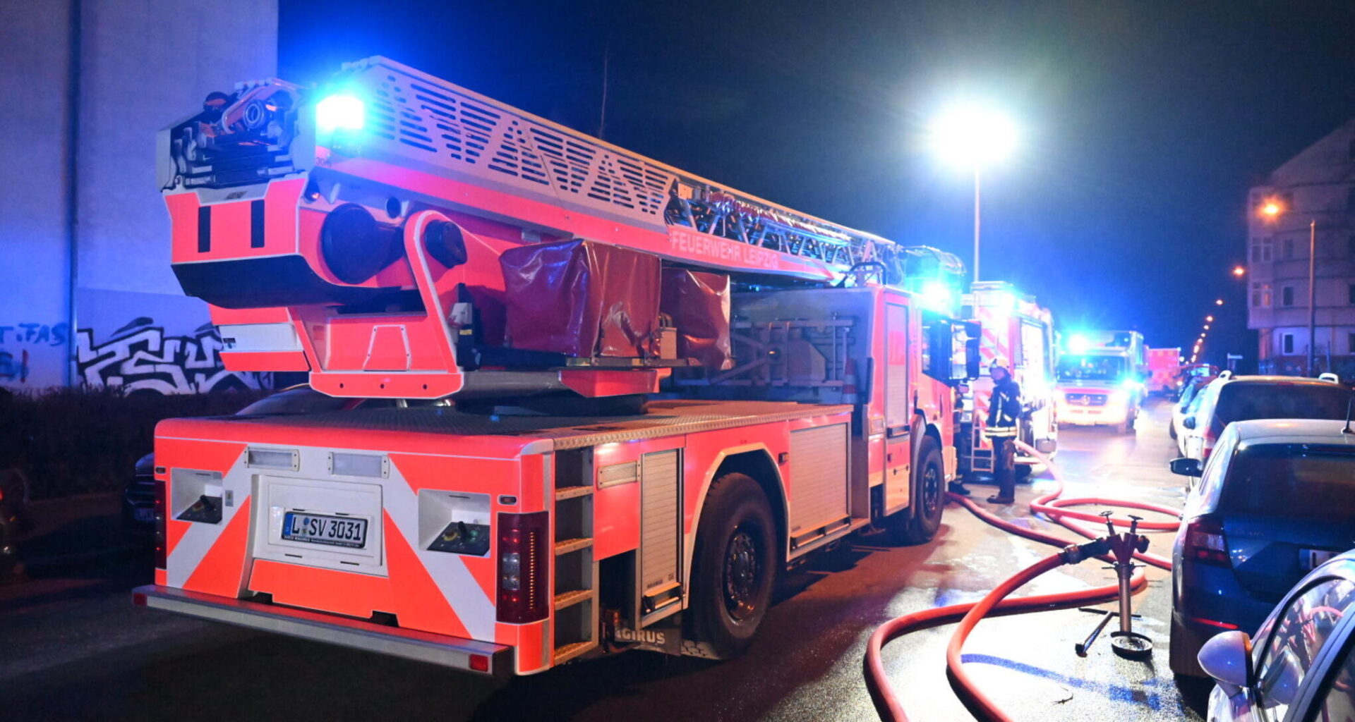 Brand in Leipzig: Feuer in Wohnblock ausgebrochen