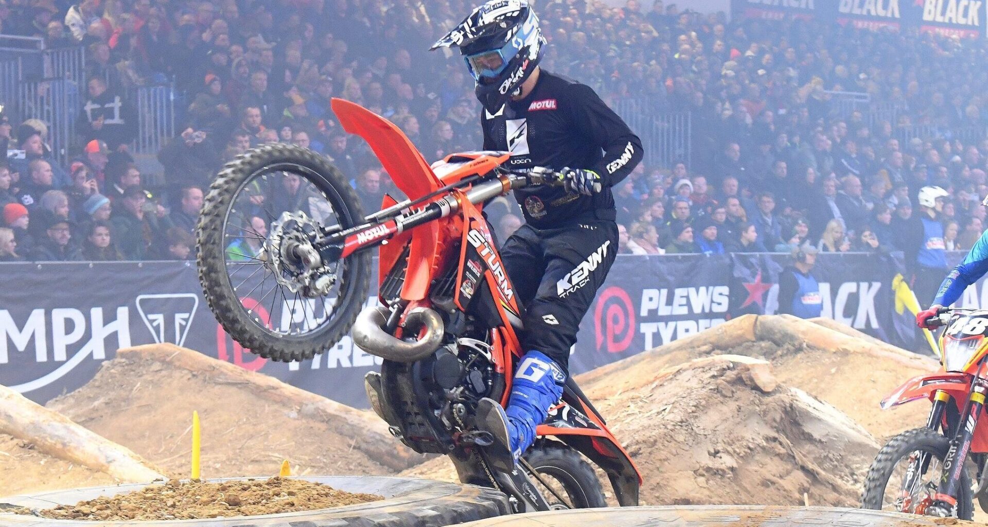 Ein Erzgebirger ragt beim Superenduro in Riesa heraus