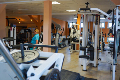 Neueröffnung geplant: Was im ehemaligen Müller im Stadthaus Limbach-Oberfrohna entsteht - Das Fitnessstudio an der bisherigen Adresse hat eine lange Geschichte: Bereits seit 1991 wird dort trainiert. Doch trotz allem Engagement stößt das Team zunehmend an räumliche und bauliche Grenzen.