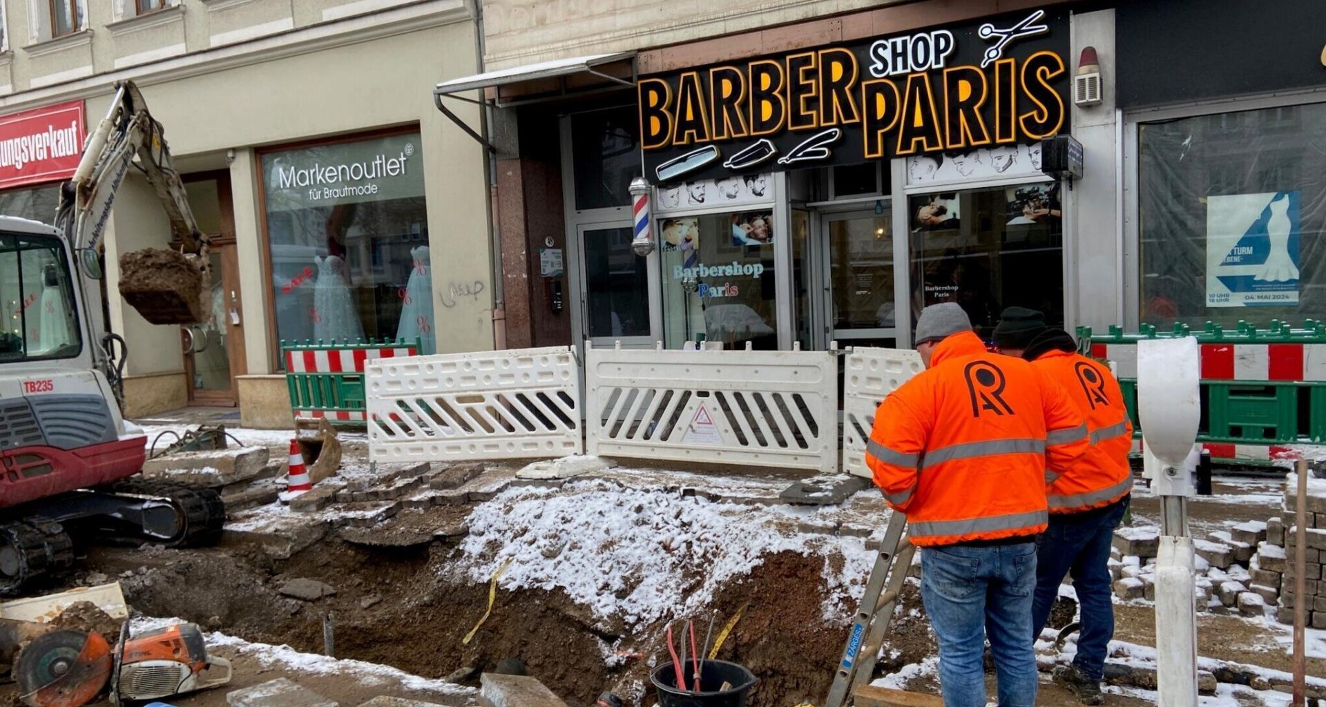Spur auf Chemnitzer Theaterstraße bleibt vorerst gesperrt