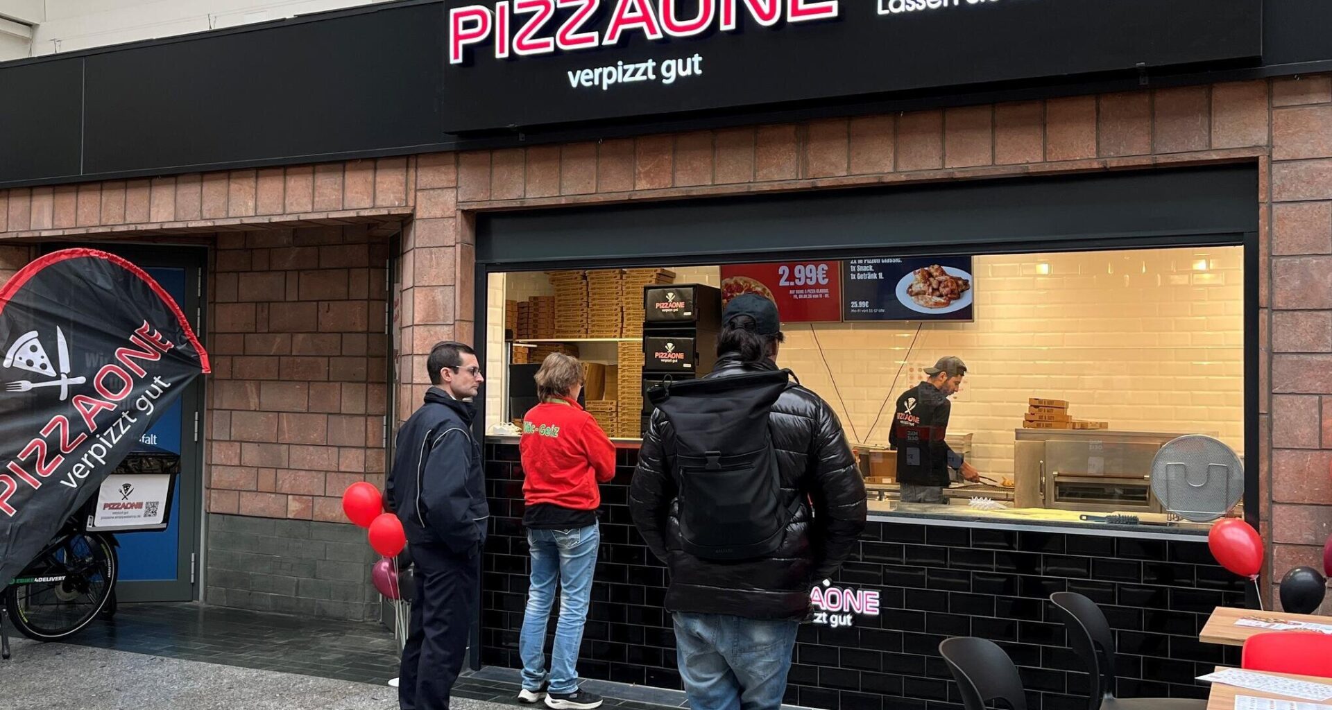 Neuer Pizza-Imbiss in Chemnitzer Hauptbahnhof eröffnet