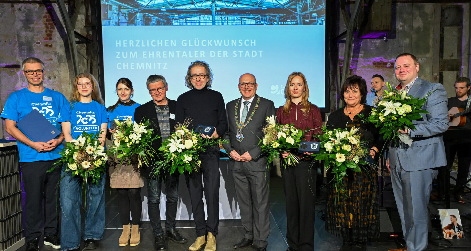 Chemnitz ehrt die stillen Heldinnen und Helden der Stadt