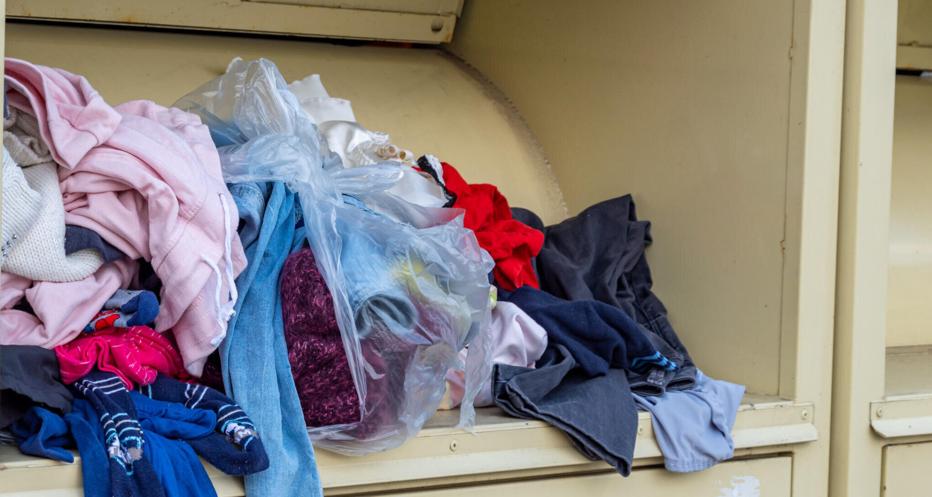 Chemnitz vor Entsorgungsproblem: Wohin mit alter Kleidung?