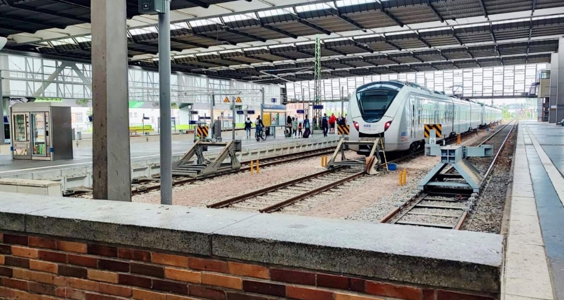 Kritik an Mitte-Deutschland-Verbindung und Strecke Chemnitz–Leipzig